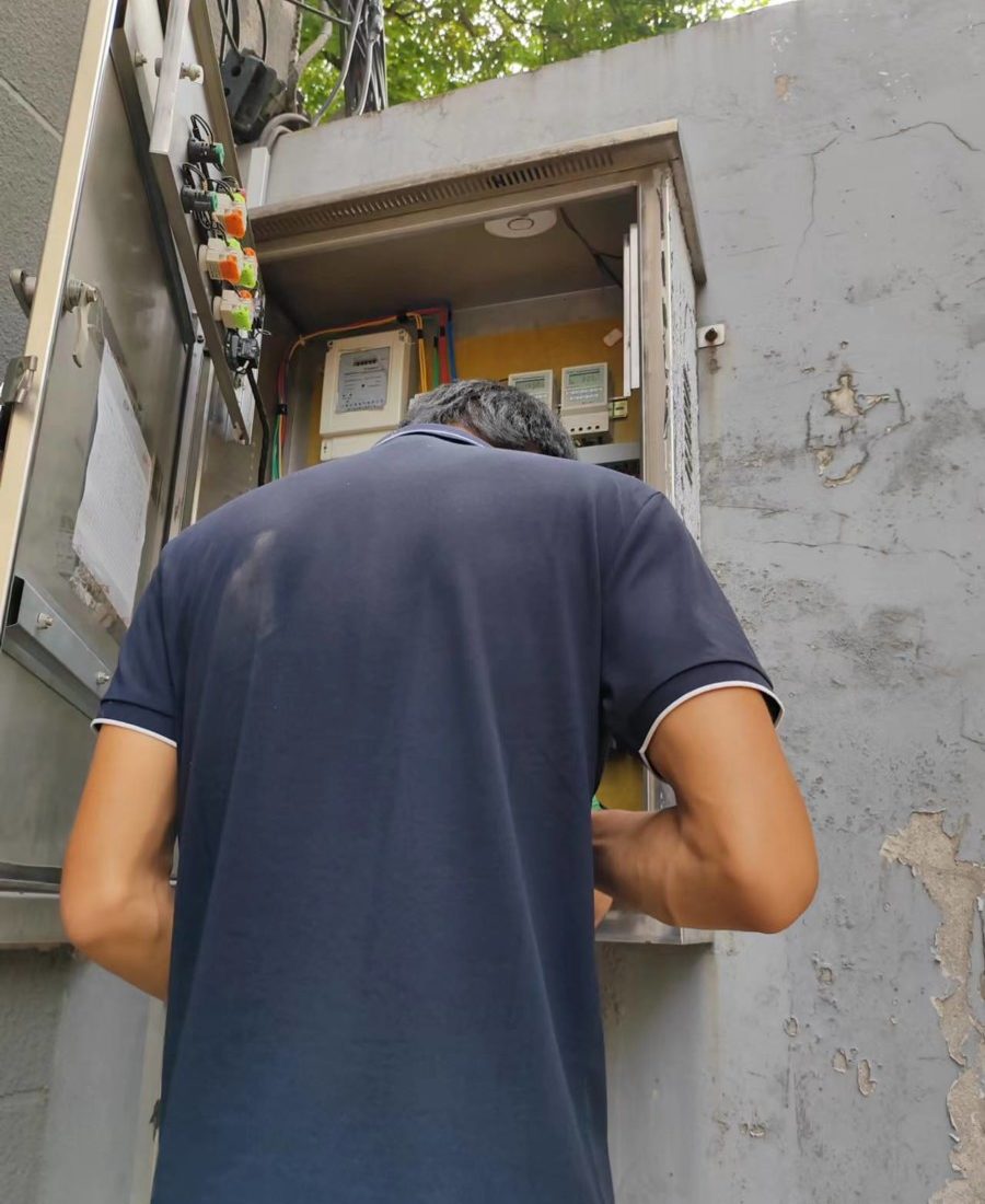 精业笃行备亚运，荷鼎一线员工风雨不误
