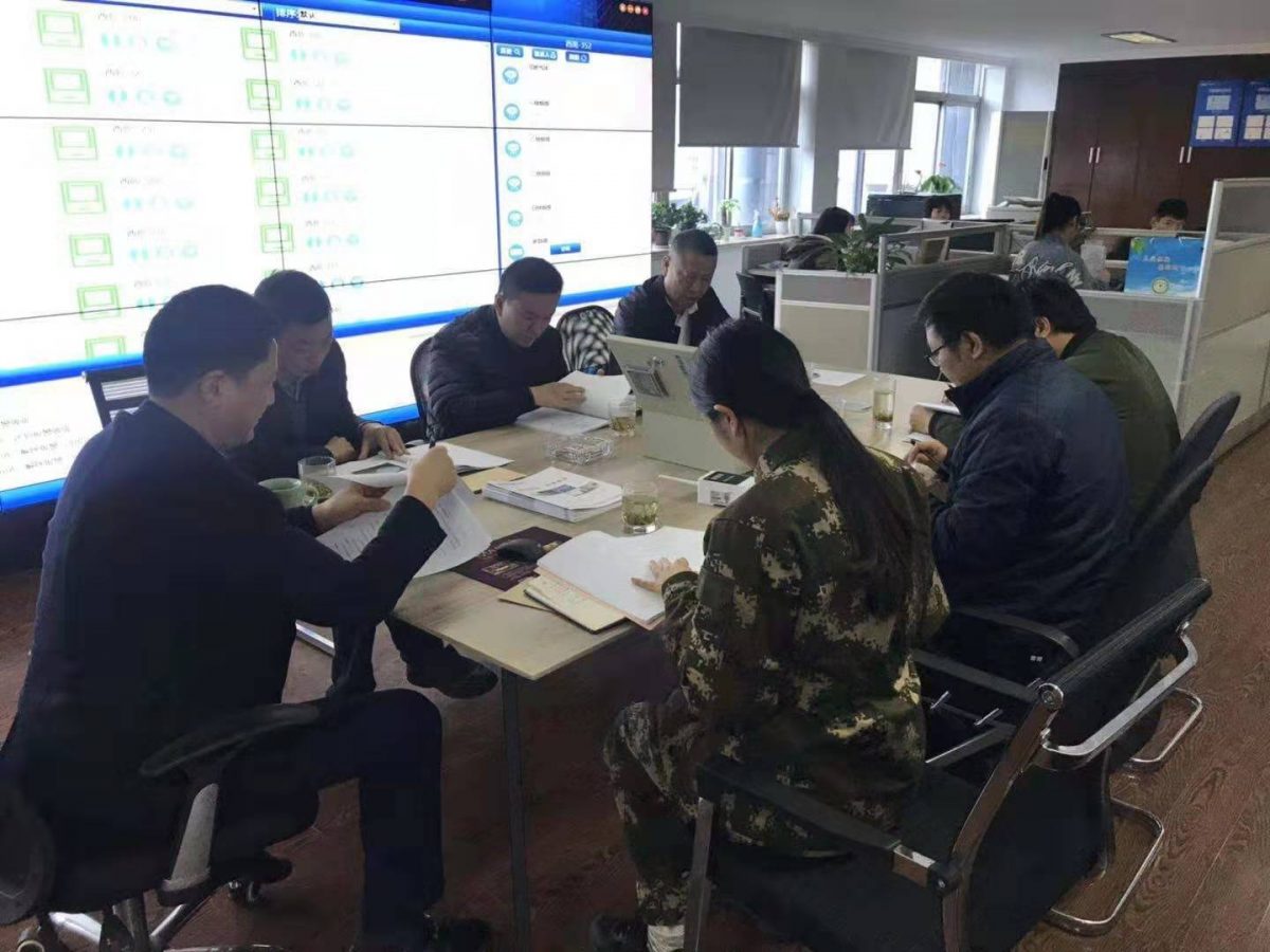 省安科院和消防相关负责人对项目进行技术认证
